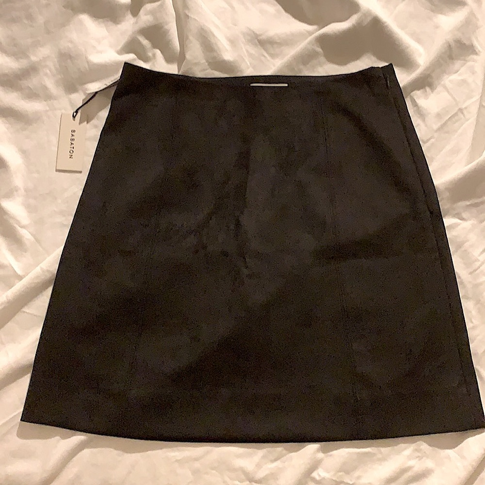 Babaton Black Suede Mini Skirt Size 6 (Aritzia)